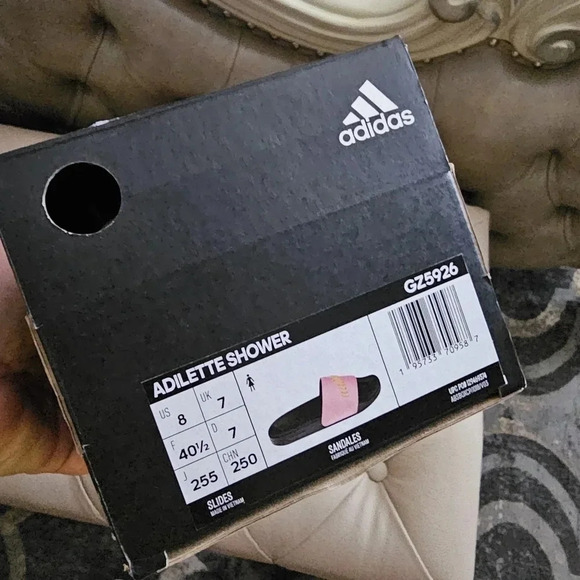 ❤️HOST PICK❤️ Adidas Slides Adilette Coral Black size 8 - Picture 3 of 7